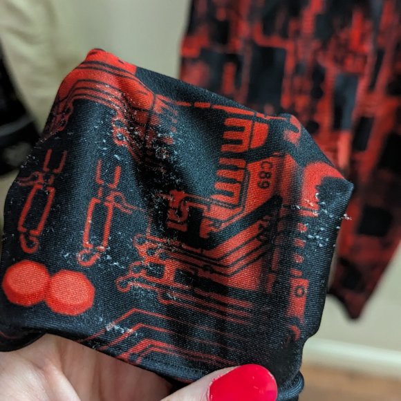 Blackmilk Red and Black Cyberpunk Rare - Picture 4 of 4